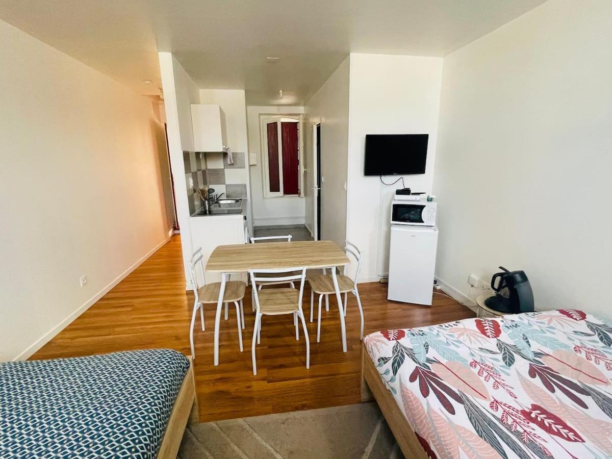 Studio Meuble Verdun - 3Eme Etage, Verdun מראה חיצוני תמונה